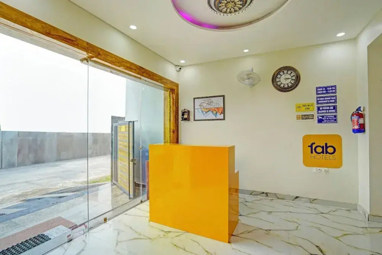 Fabhotel The Viraaj