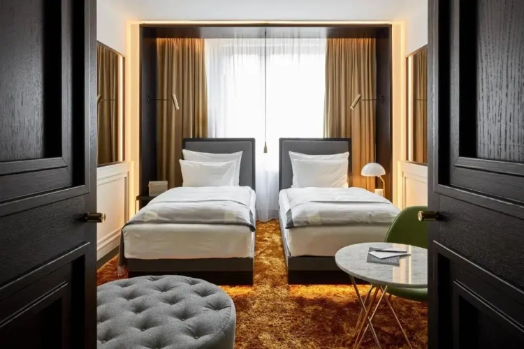 Deluxe Twin room