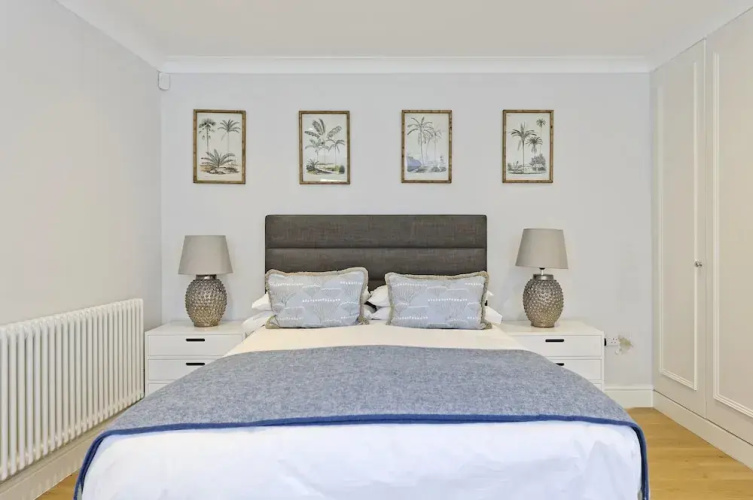 Huge Kensington Garden Flat