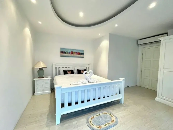 Presidential room