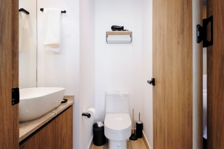 1 Bedroom Apartment