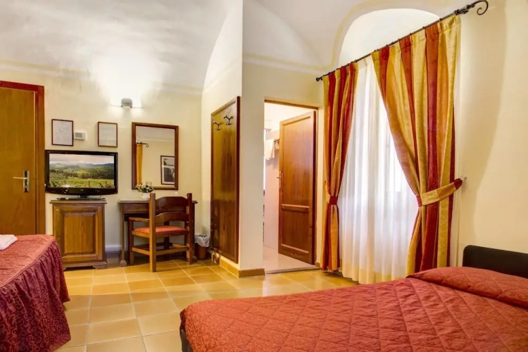 Classic Triple room