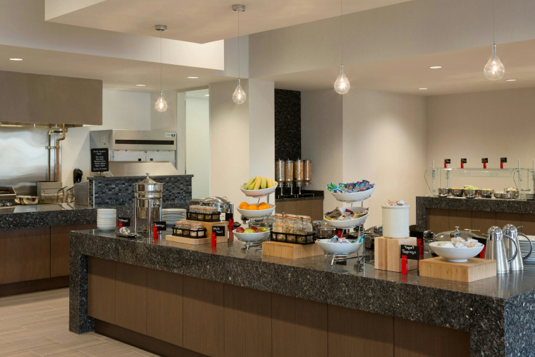Embassy Suites by Hilton The Woodlands at Hughes Landing photo 22