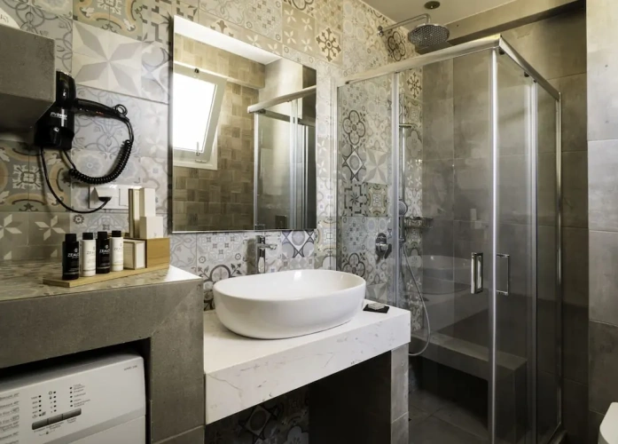 Deluxe Double Suite with balcony