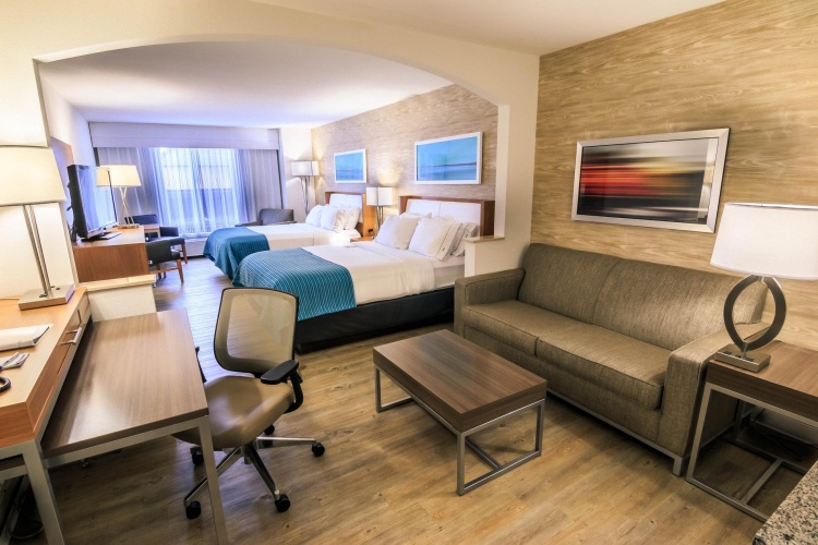 Quadruple Suite