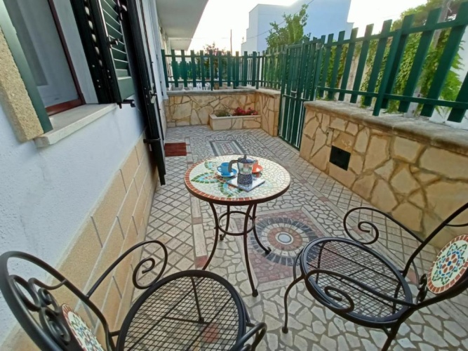 2 Bedrooms Cottage
