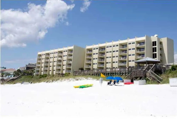 Beach House 104b 1 Bedroom Condo