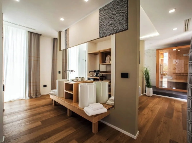 Luxury Suite