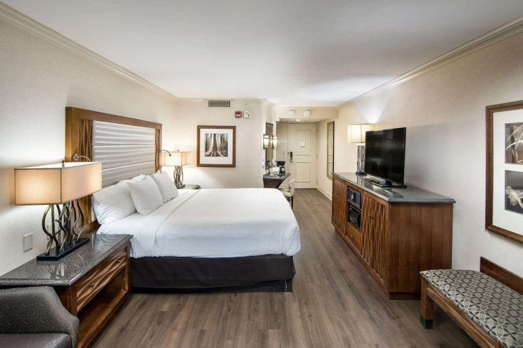 Eden Resort and Suites, BW Premier Collection