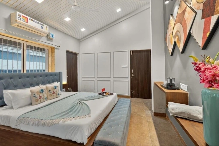 Deluxe Villa