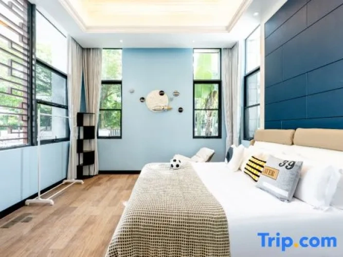 4 Bedrooms Luxury Villa