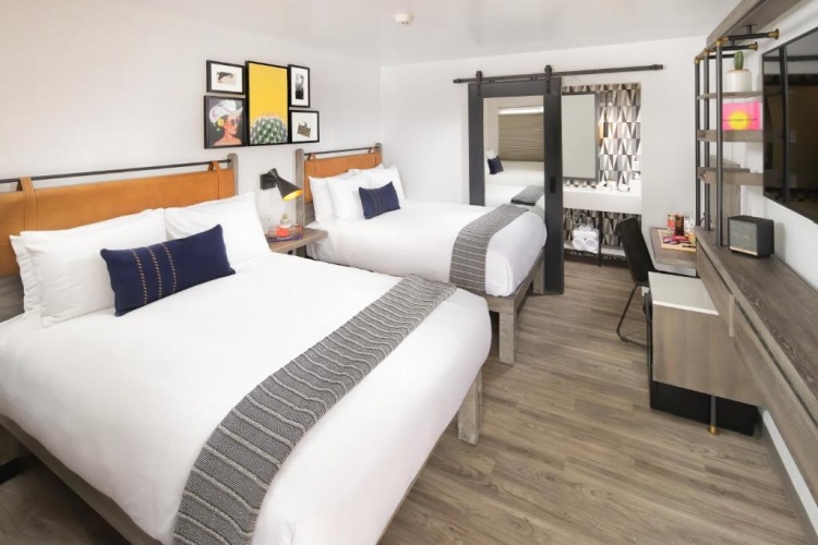 Standard Quadruple room