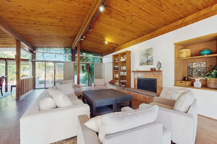 6 Bedrooms Cottage