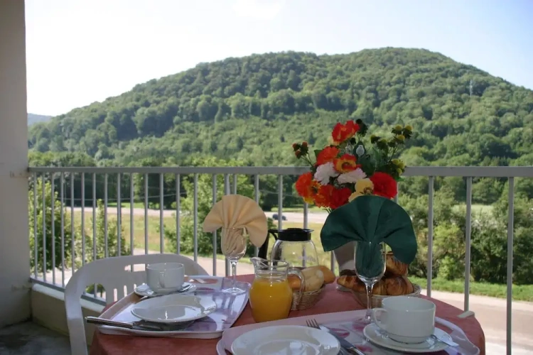 Standard Twin room with balcony