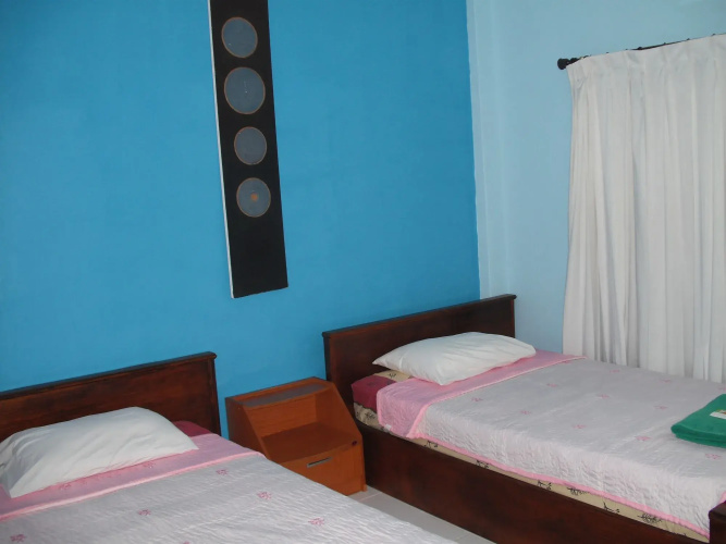 Pineapple Guesthouse Karon