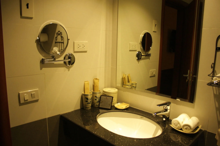 The Vancouver Hotel Ninh Binh
