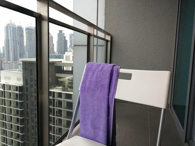 KLCC Summer Suite by Sunny