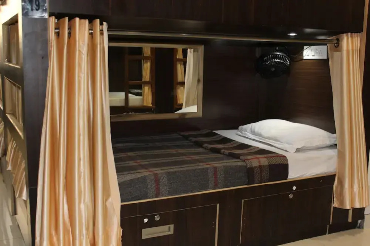 Paradise AC Dormitory