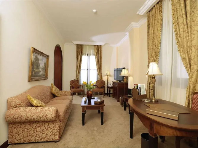 Le Patio Boutique Hotel