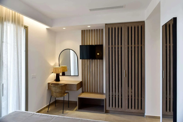 Anais Milos Suites
