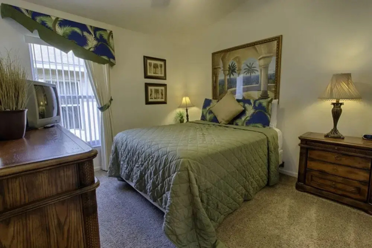 Stunning 3 bed Former Model Home With Private Upgraded Pool - 352