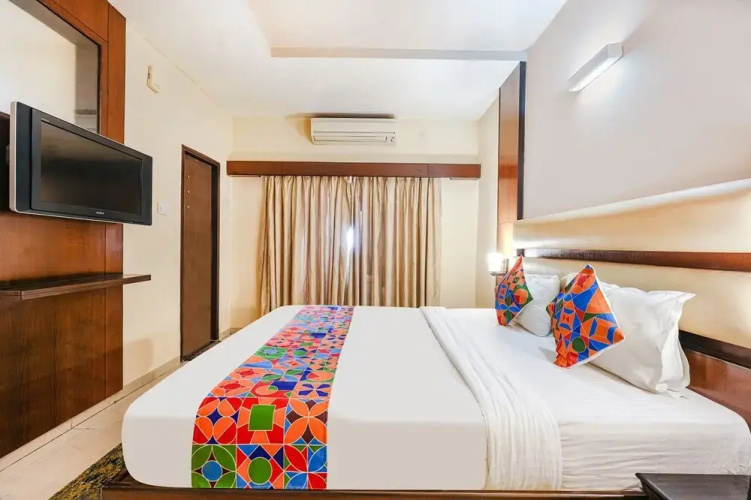 FabHotel Shreyas Shack