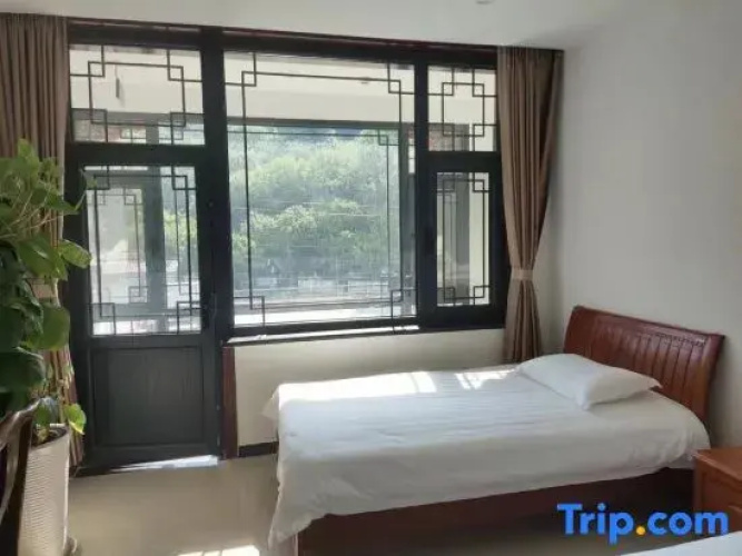 Linghuishan Chanting Homestay
