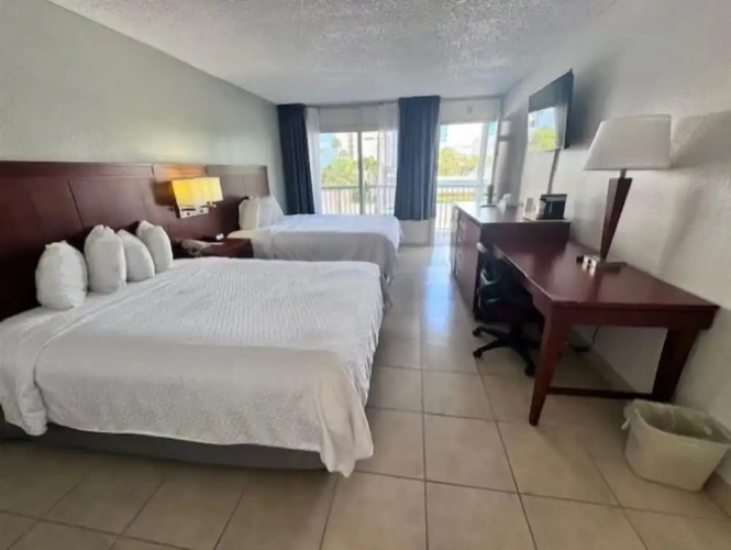 Standard Quadruple room