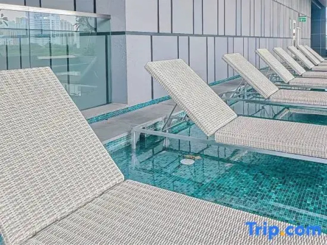 Premium Luxury Menara Jakarta Residence