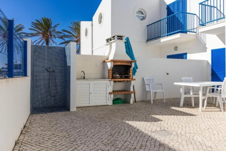 3 Bedrooms Double Cottage