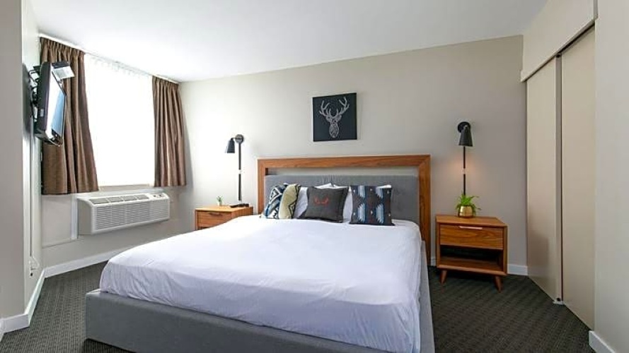 1 Bedroom Double Suite with balcony