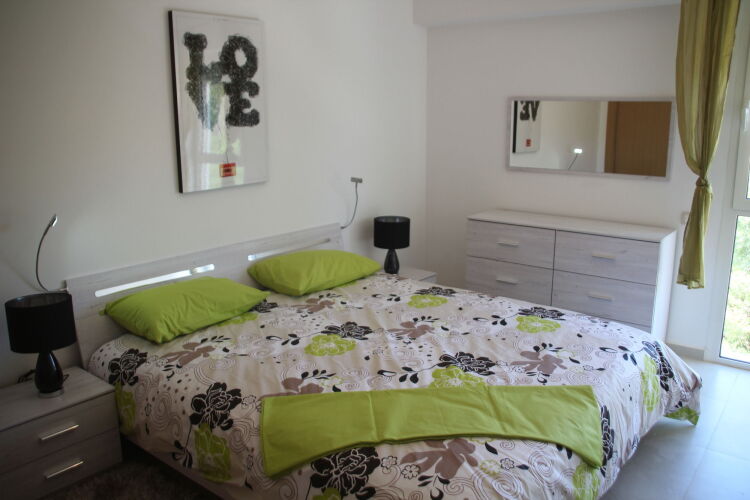 Cap Tingis FlatOver view