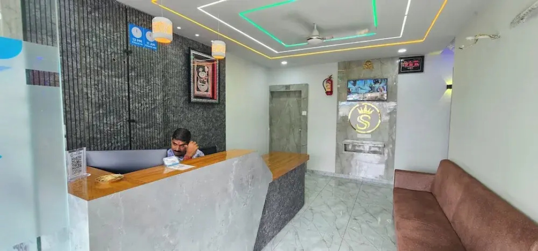 Hotel S S Town