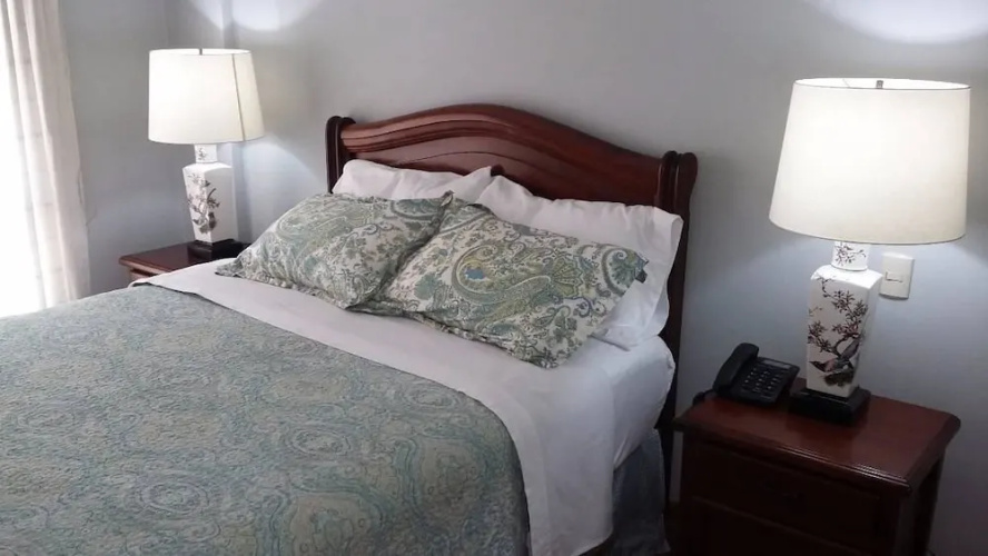 TRAVELSUITES PERU - Porta