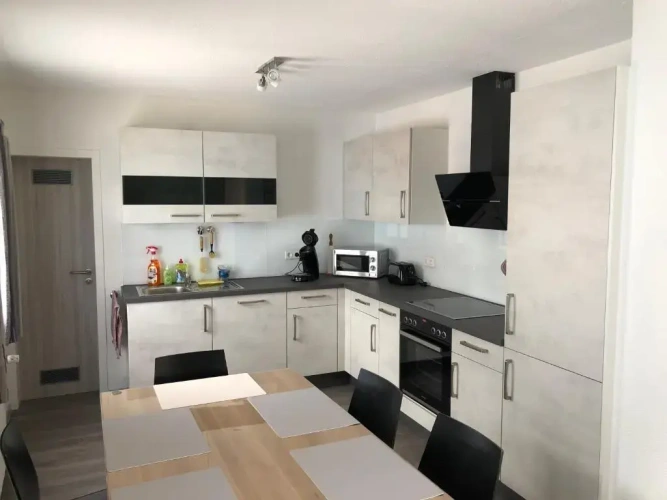 3 Bedrooms Apartment