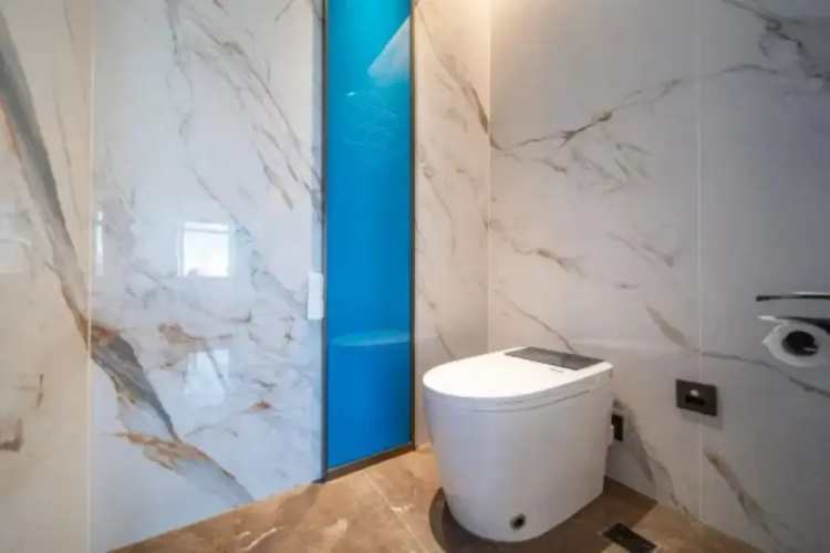 Luxemon Gem Hotel