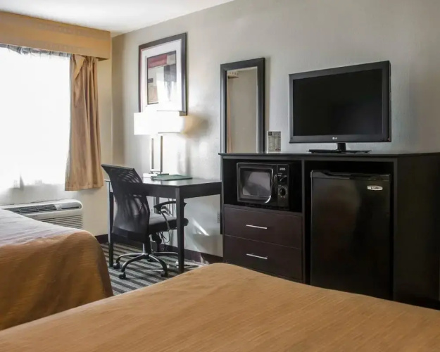 Quality Inn & Suites Loves Park