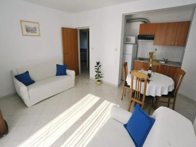 1 Bedroom Apartment with balcony