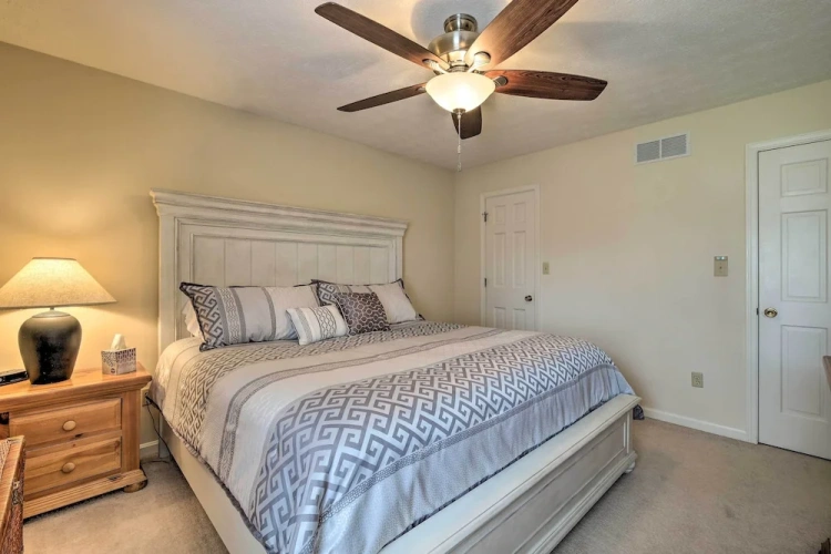 3 Bedrooms Cottage