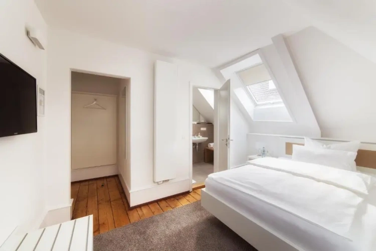 Standard Single room