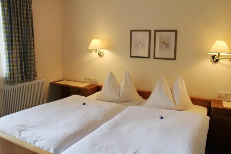 Hotel & Pension Rottenau