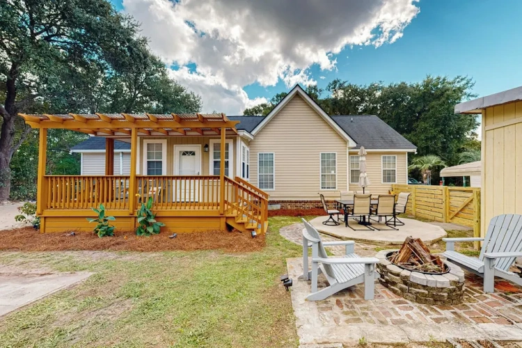 3 Bedrooms Cottage