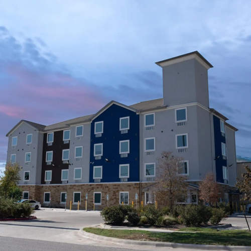 Texas Bungalows Hotel & Hotel Que At  I35 Austin Pflugerville - Austin, TX