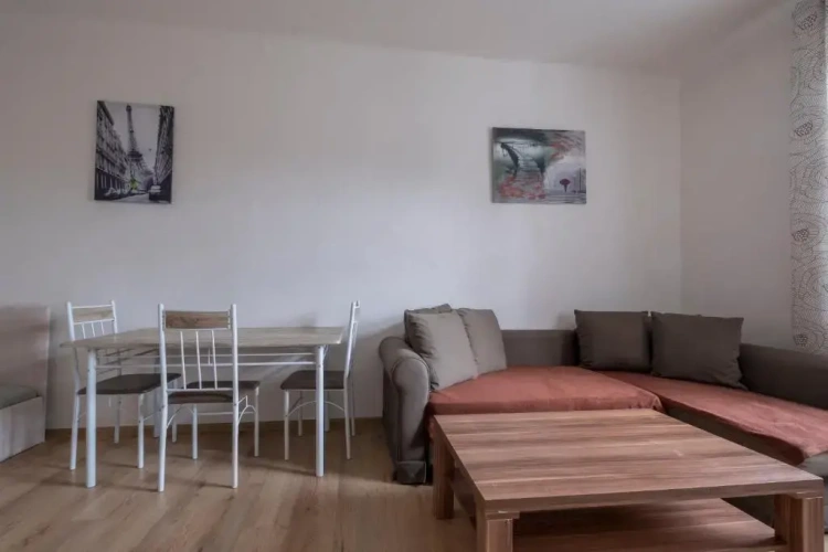 2 Bedrooms Double Apartment