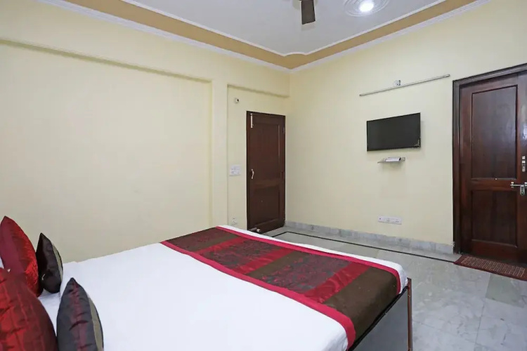 OYO 11362 Sky Residency