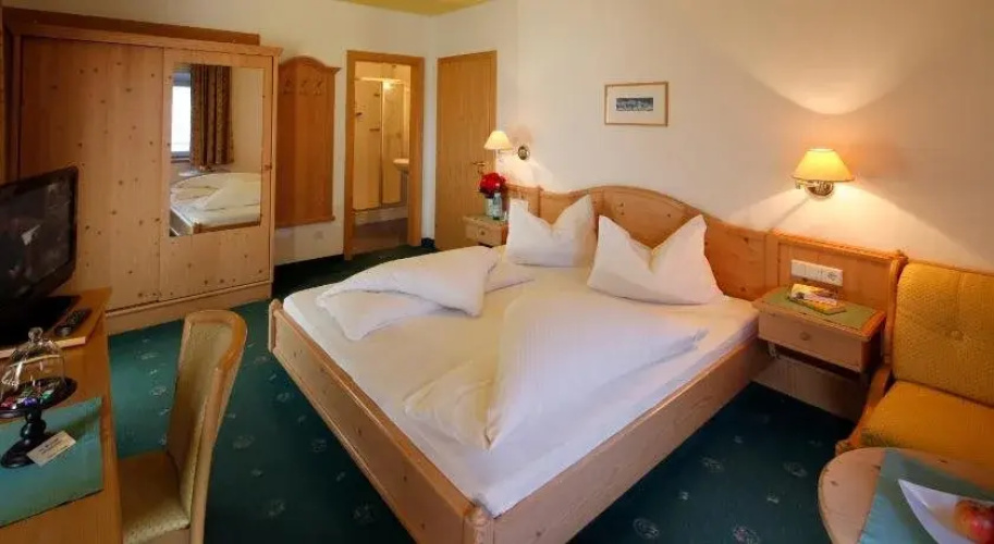Hotel Am Reschensee