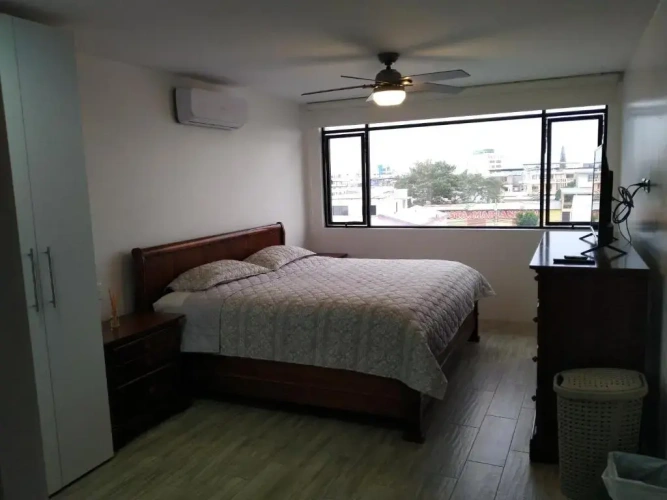 3 Bedrooms Apartment