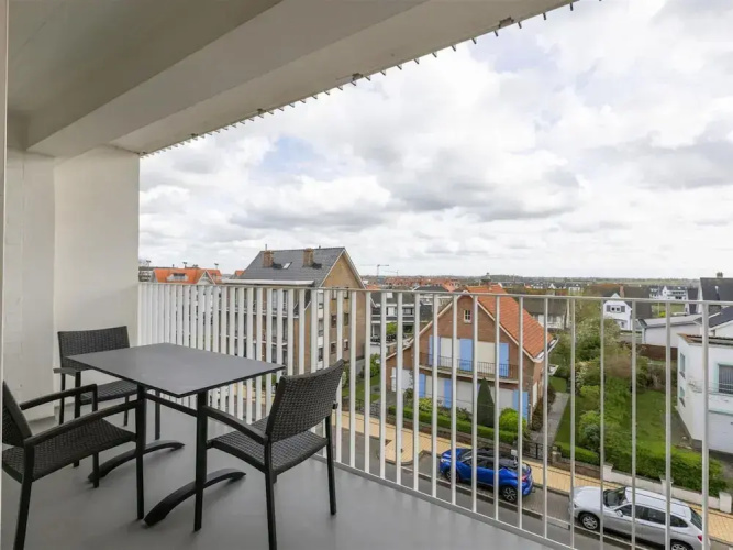 Apartment in Middelkerke Near Sandy Beach