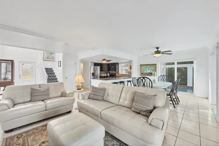 175 Colony Point Drive