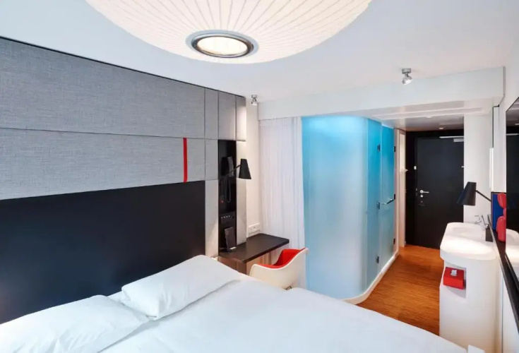 citizenM Paris Champs-Élysees Hotel